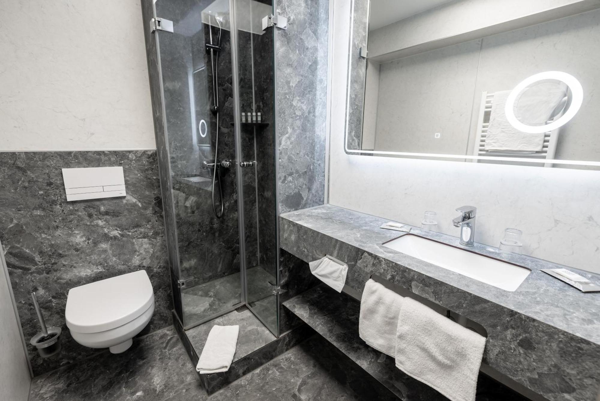 Hotel Lüttje Burg Lütjenburg Kültér fotó
